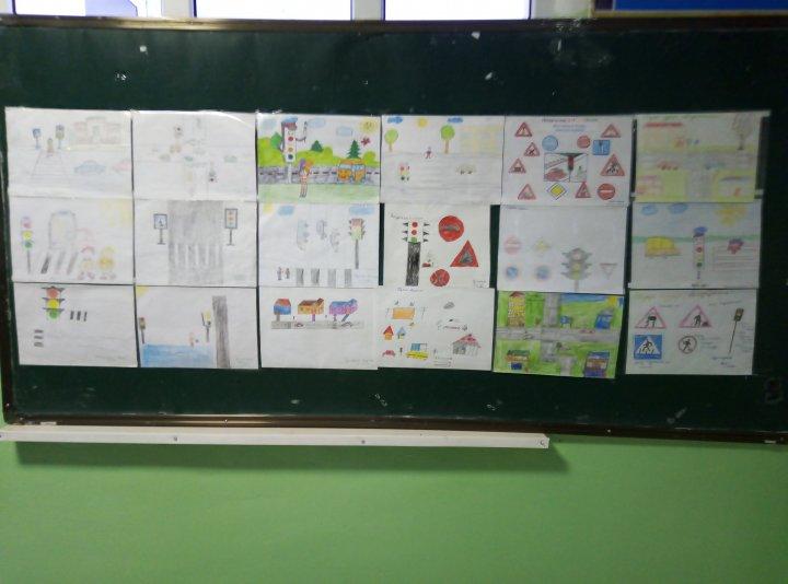 "ЖанайSecondary school  - бақша" КММ "Назар аудар бағдаршам"